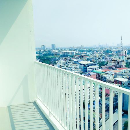 The Base Pattaya 芭提雅基地公寓 Экстерьер фото